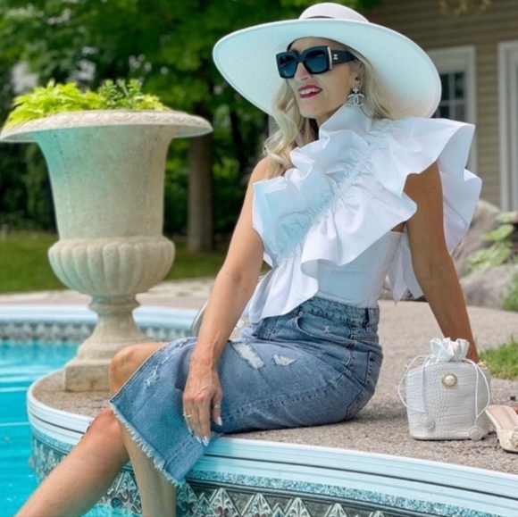 Zara Tops Nwt Zara Poplin Top With Ruffles Size L Poshmark